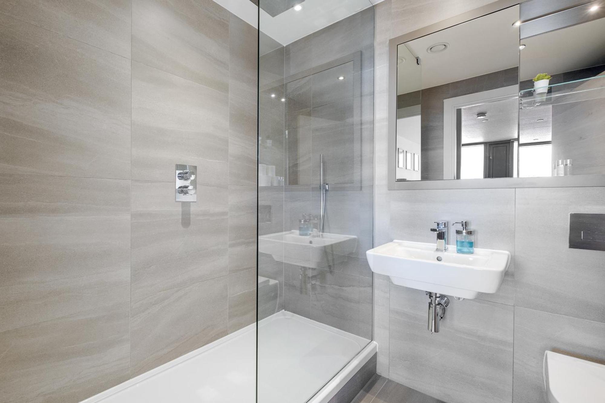 Mercian Luxury Serviced Apartments- Birmingham City Centre - Your Perfect Stay - Gym Rooftop Terrace Cinema Room Экстерьер фото