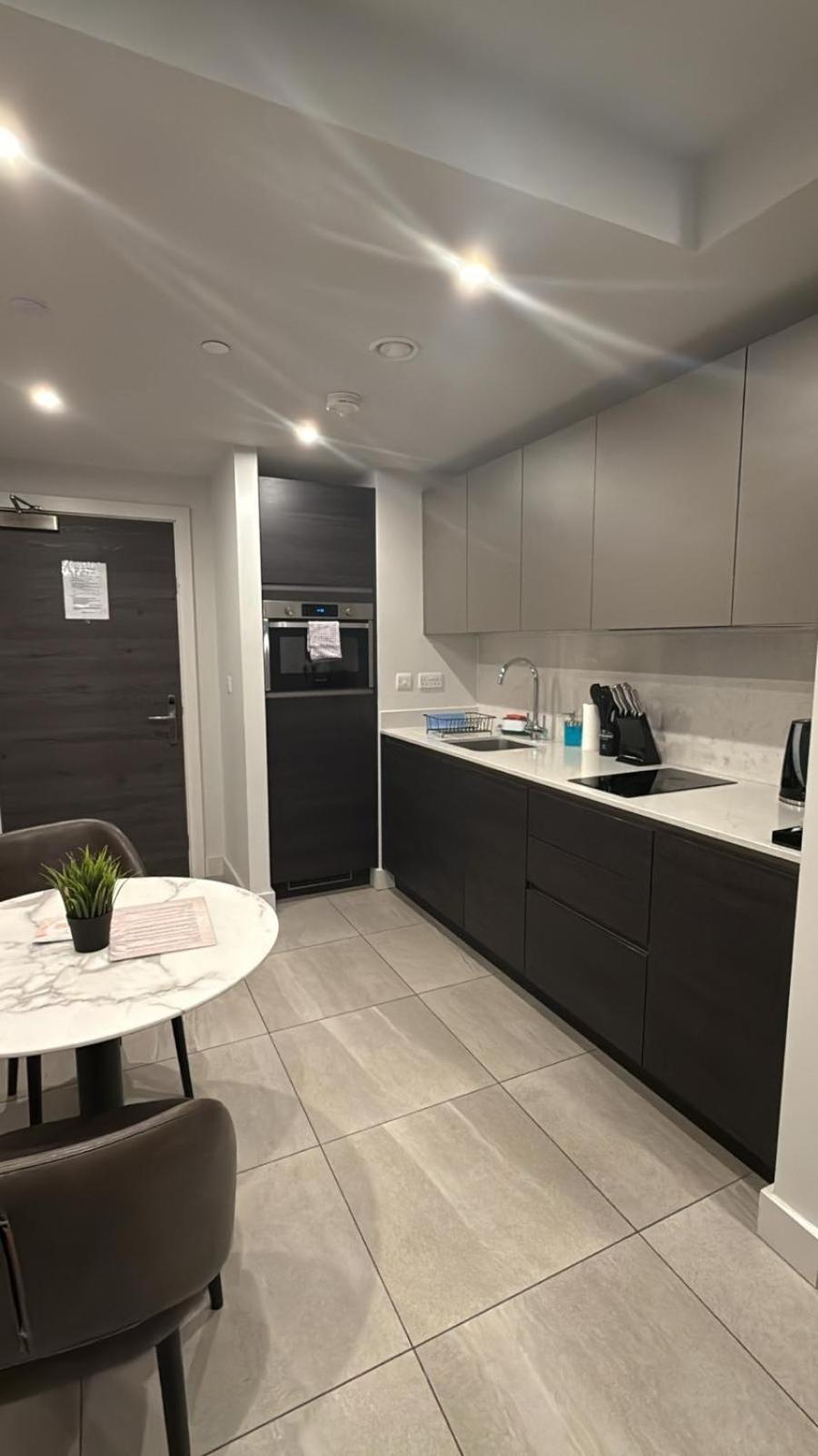 Mercian Luxury Serviced Apartments- Birmingham City Centre - Your Perfect Stay - Gym Rooftop Terrace Cinema Room Экстерьер фото